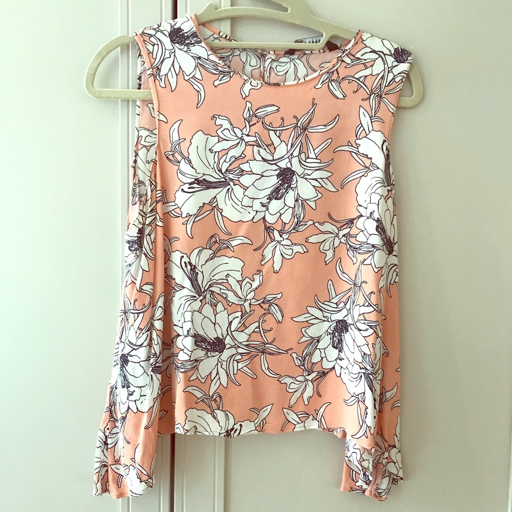 Floral peach top flows perfectly
